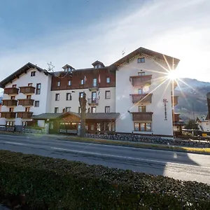 https://hotel-villa-rina.it-lombardy.com